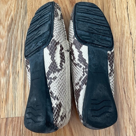 St. John Snake Skin Gold Chain Smoking Slippers Loafers Size 6 - Picture 5 of 6